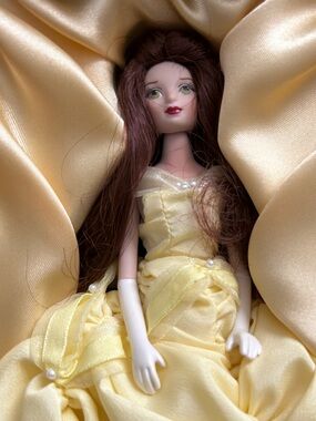 Belle Doll - Beauty and the Beast - Limited Edition